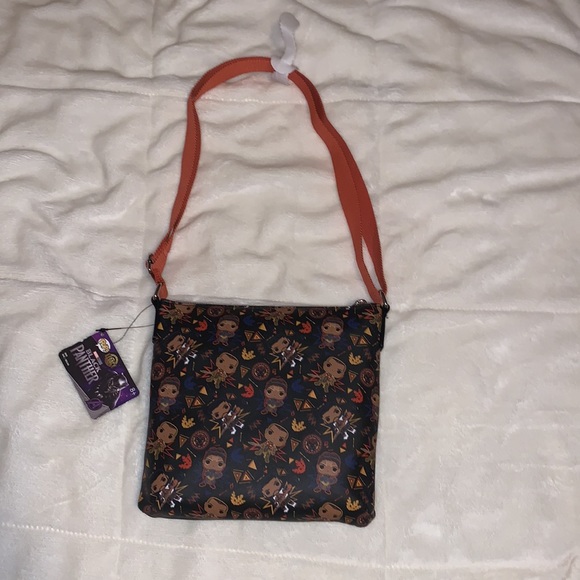 NWT King of Wakanda Black Panther Messenger Bag - Picture 2 of 2